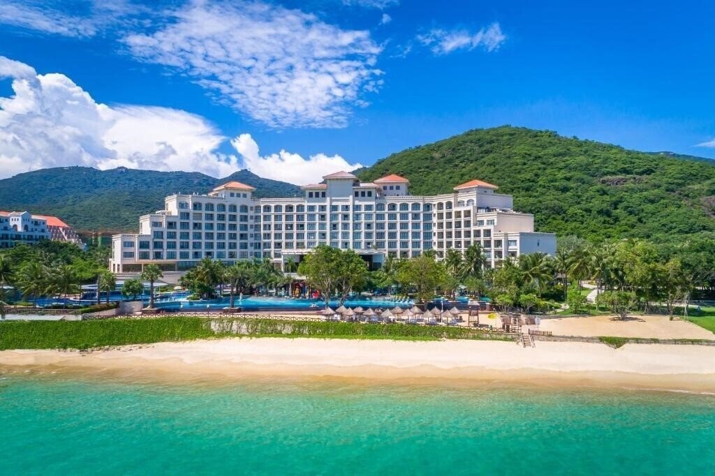 Ocean View Resort Yalong Bay (ex. Sanya Yalong Bay Narada Hotel) 5* қонақ үйі