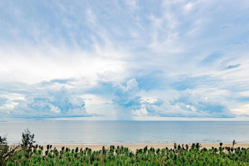 Картинка Hotel Indigo Hainan Clear Water Bay, an IHG 5*