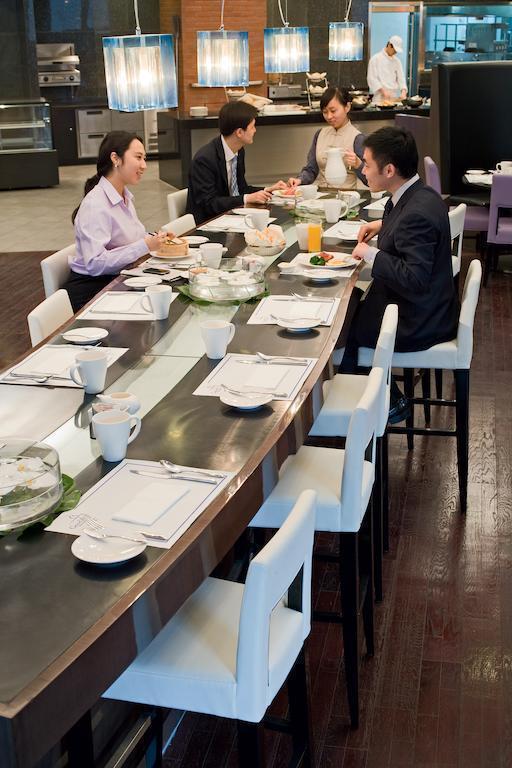 Картинка Novotel Beijing Sanyuan 4*