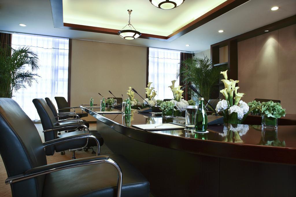 Grand Gongda Jianguo 4* суреті