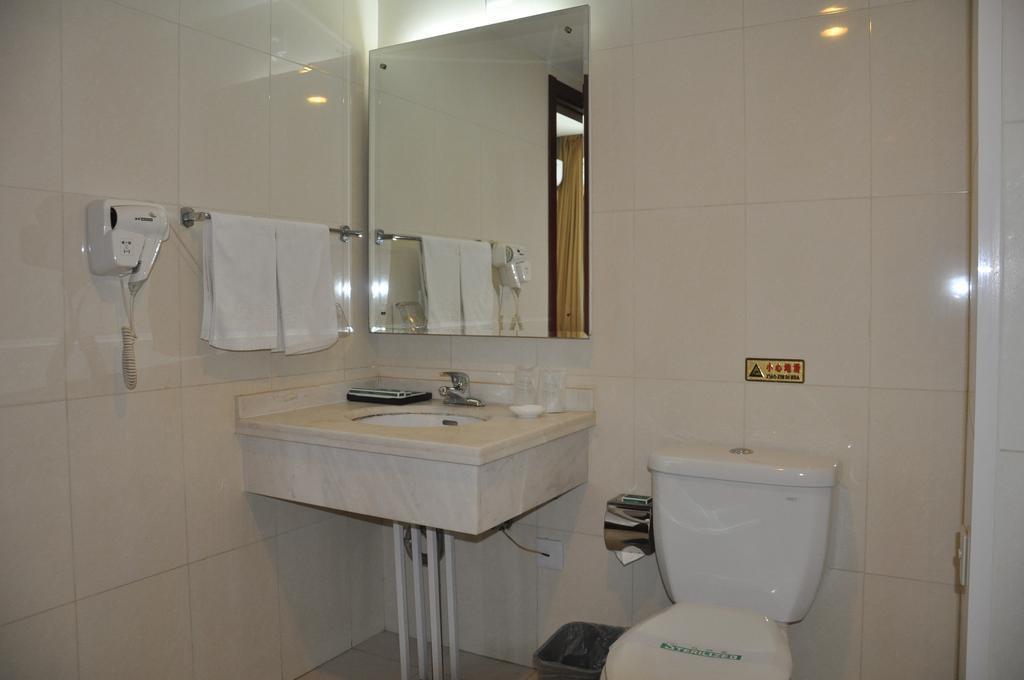 Фото King Parkview Hotel Beijing 3*