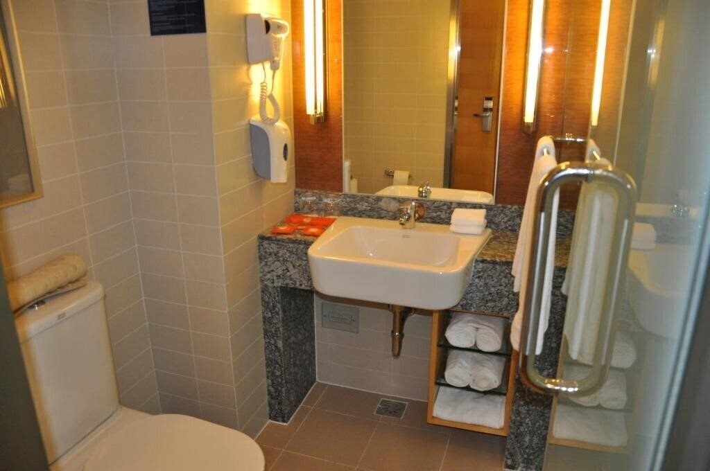 Фото Holiday Inn Express Dongzhimen 3*