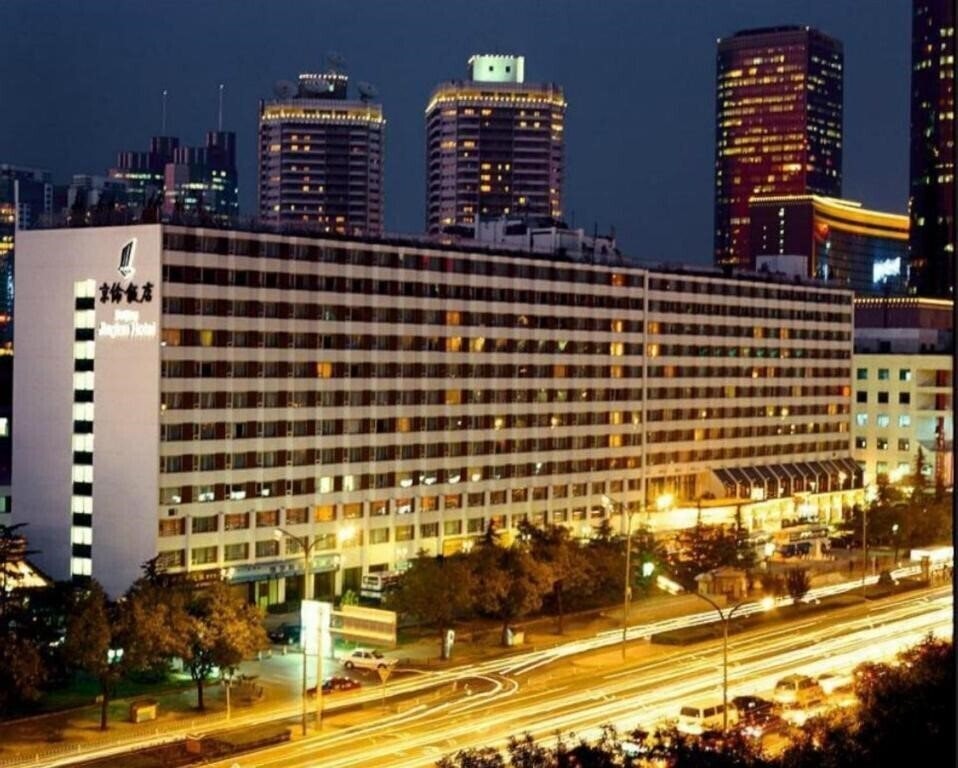 Отель Jinglin Hotel 4*