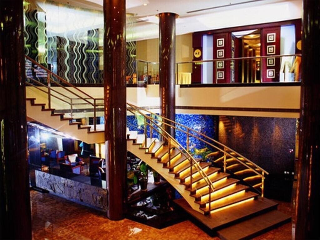 Фото Jinglin Hotel 4*