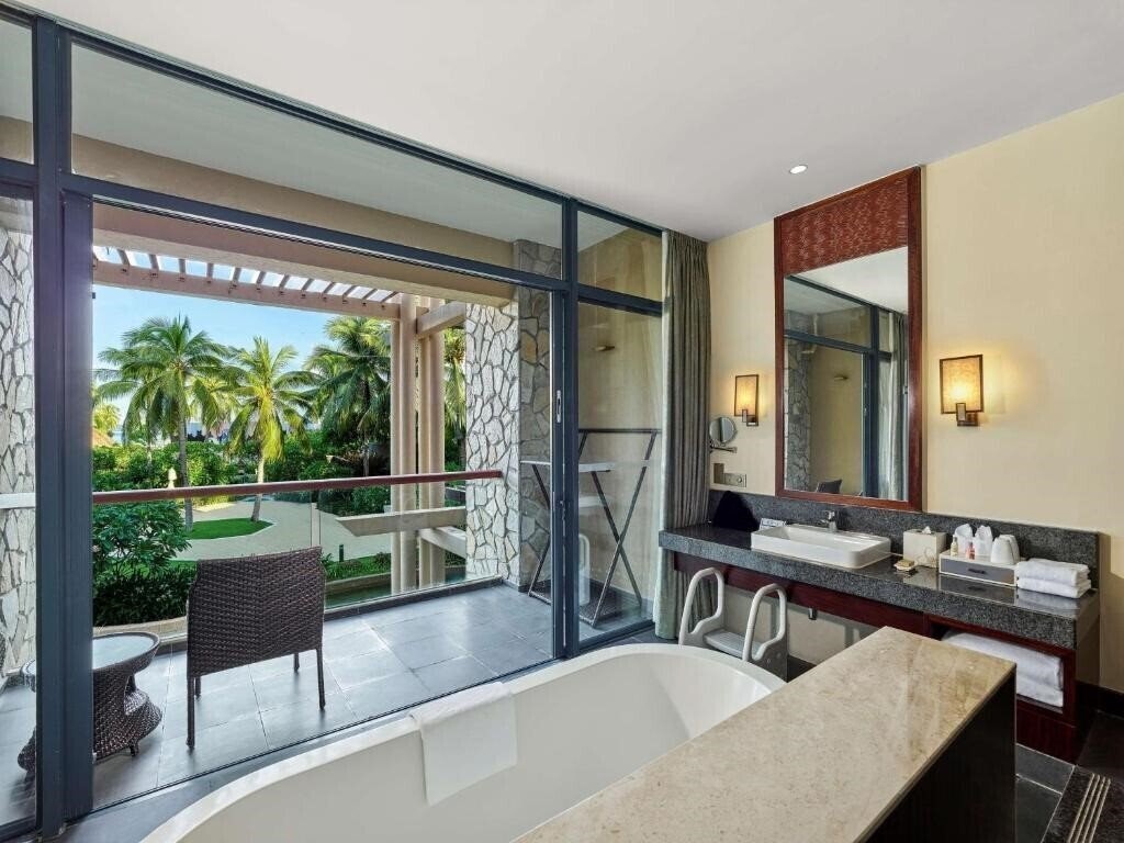 Фотография Sanya Hilton Hotel 5*