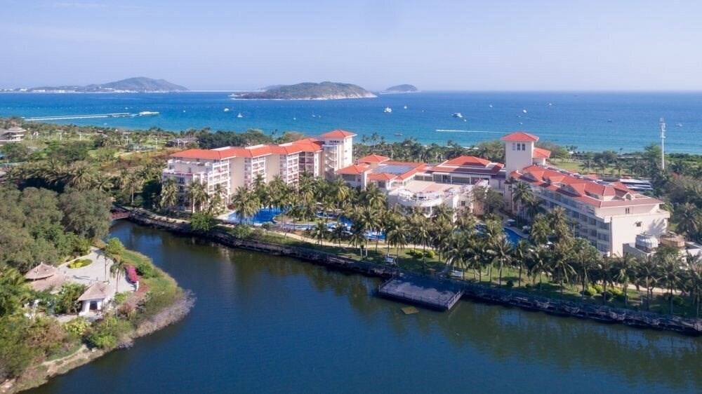 Отель Resort Golden Palm Hotel 4*