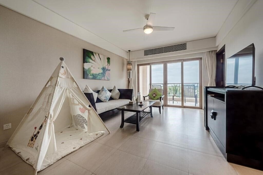 Картинка Howard Johnson Resort Hotel 5*