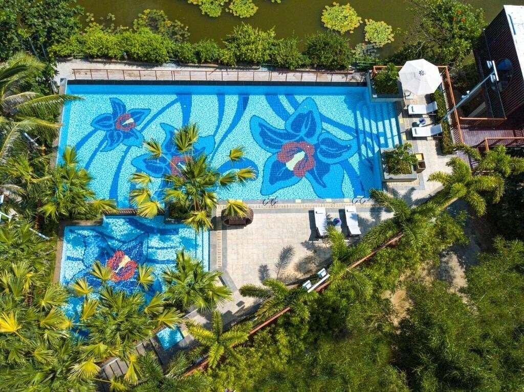Holiday Inn Yalong Bay 5* фотосуреті