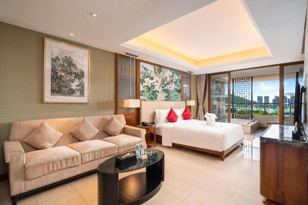 Фото Four Season Ocean Courtyard Hotel 5*
