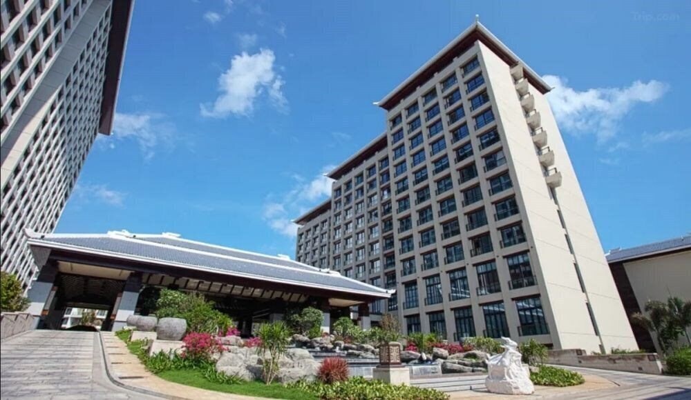 Фотография Jinghai Hotel & Resort 5*