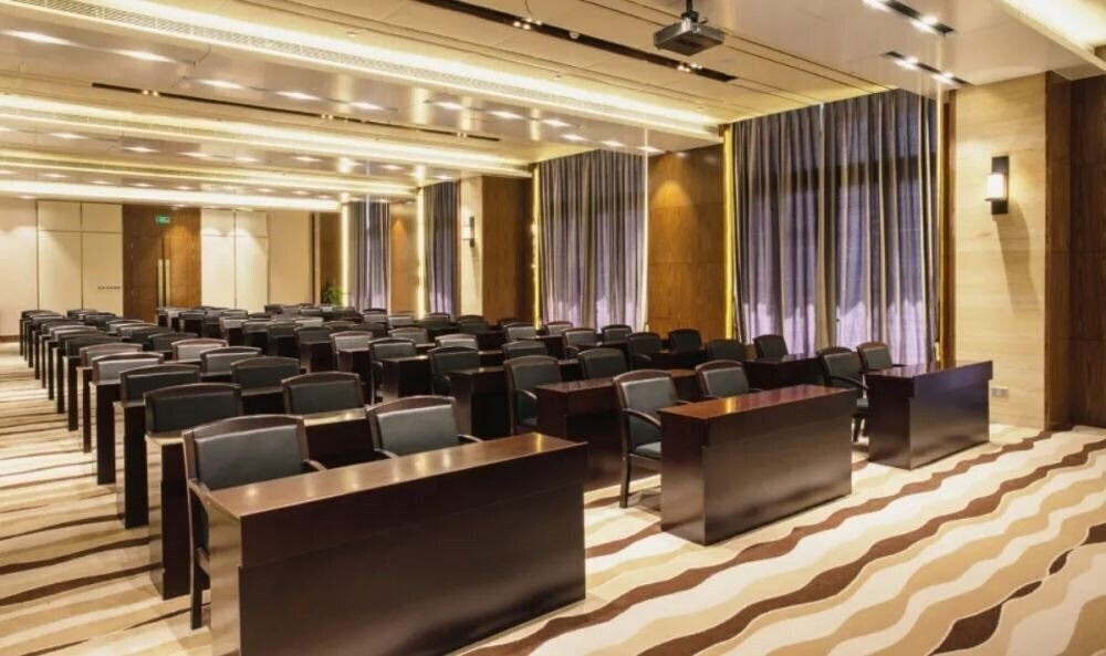Изображение Jinghai Hotel & Resort 5*