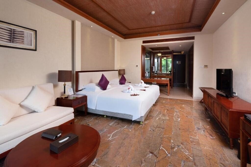 Фото Stony Brook Villa Jianguo Resort Sanya 5*