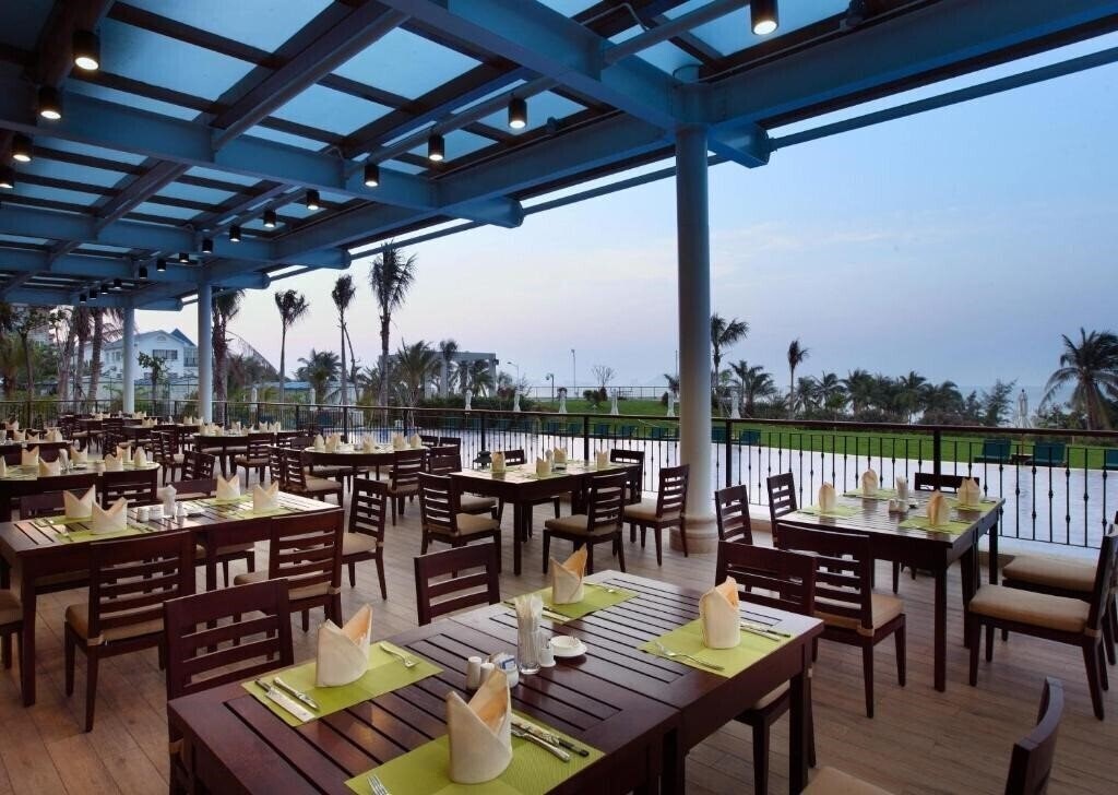 Фото Sea Cube Resort Sanya 4*
