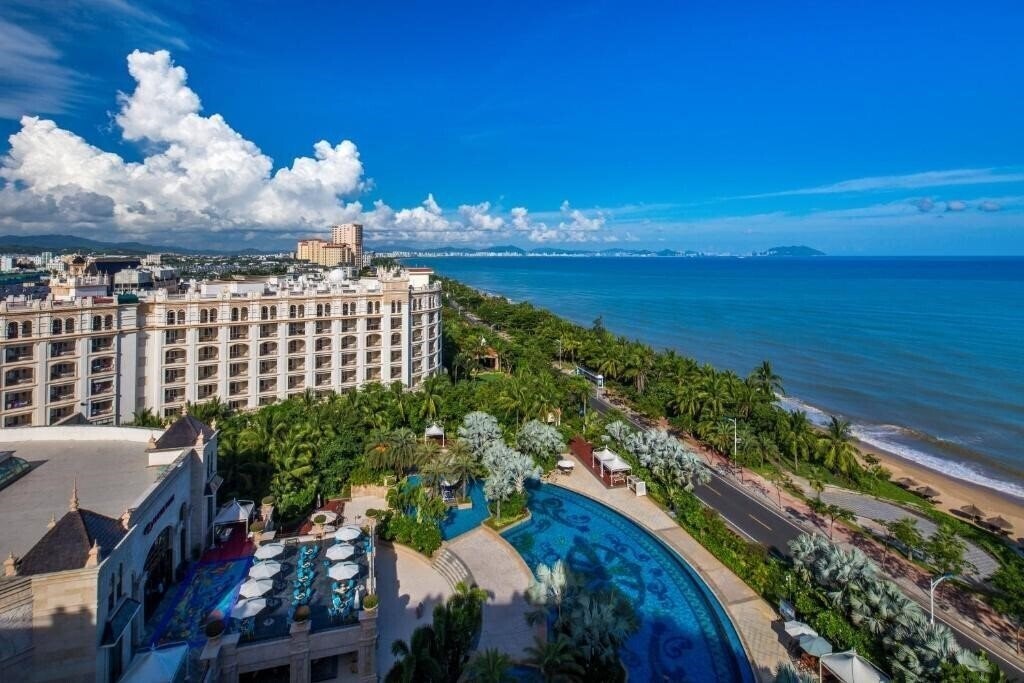 Фотография Crowne Plaza Resort Sanya Bay 5*