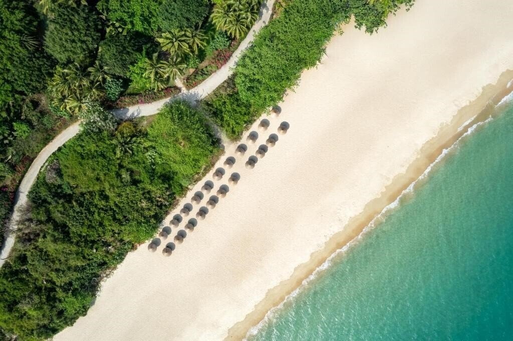 Фото Hualuxe Sanya Yalong Bay Resort 5*