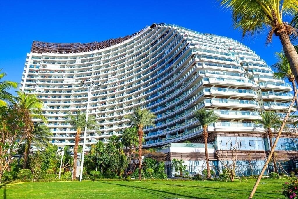 Отель Tiancheng Central Coast Seaview Hotel 5*