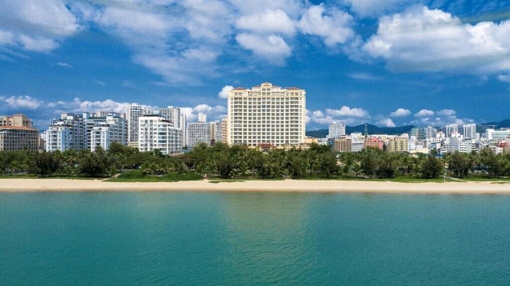 Отель Sanya Shengyi Seaview Hotel 5*