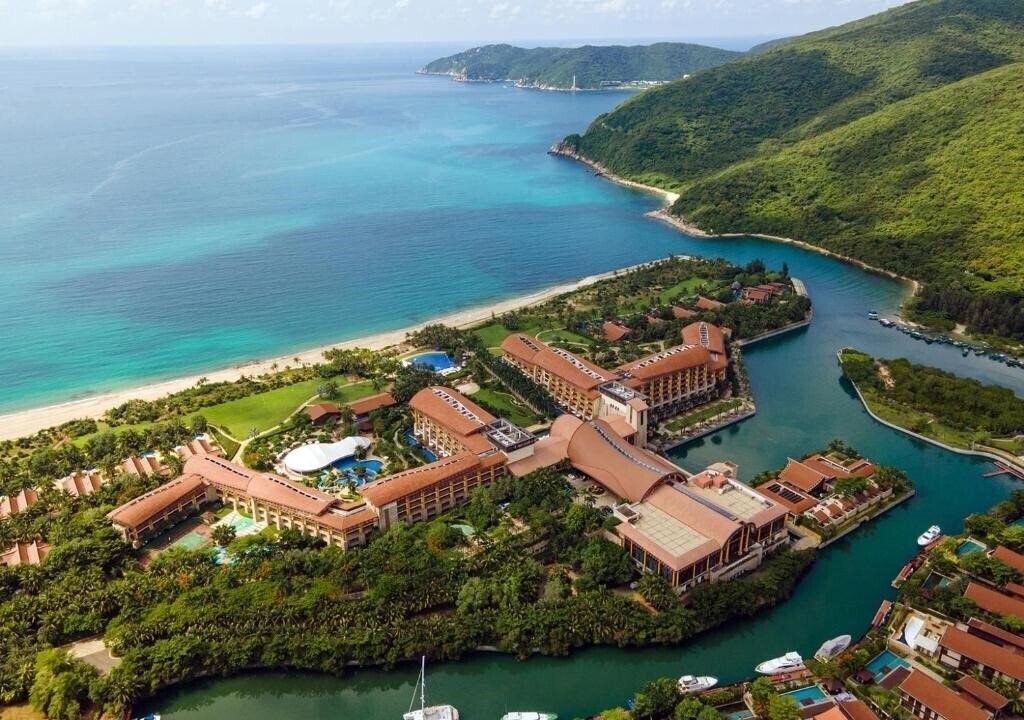 Фото The St. Regis Sanya Yalong Bay Resort 5*
