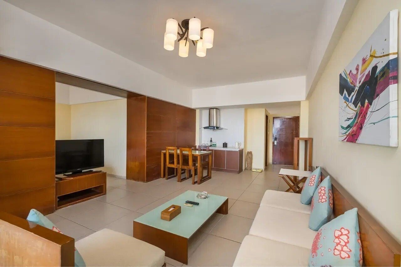 Картинка J Hotel 4*