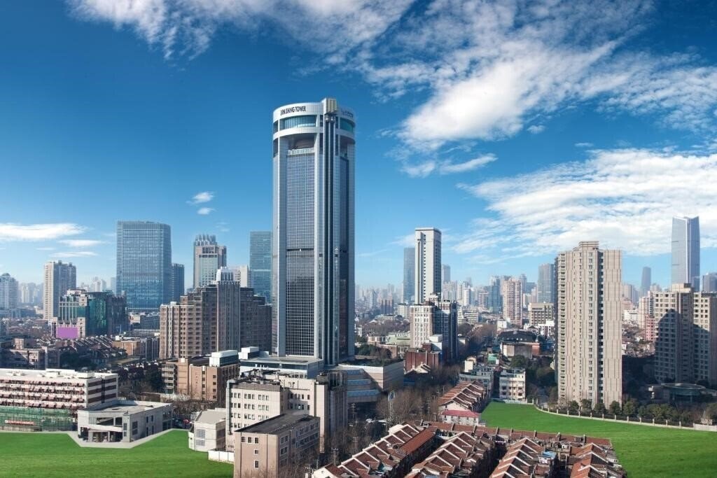 Отель Jing Jiang Tower 5*