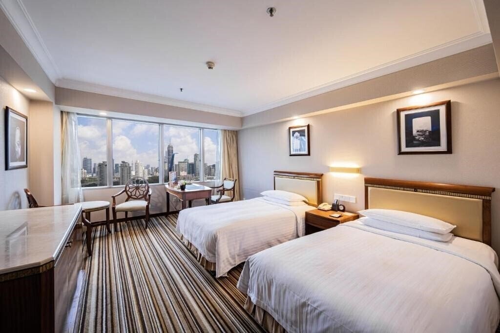 Фото Jing Jiang Tower 5*