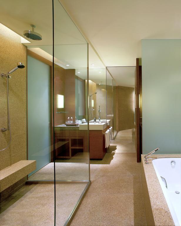 Hyatt On The Bund 5* суреті