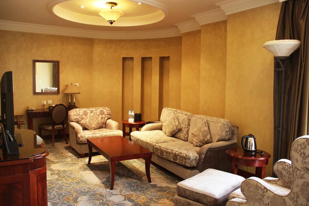 The Bund Riverside 4* суреті