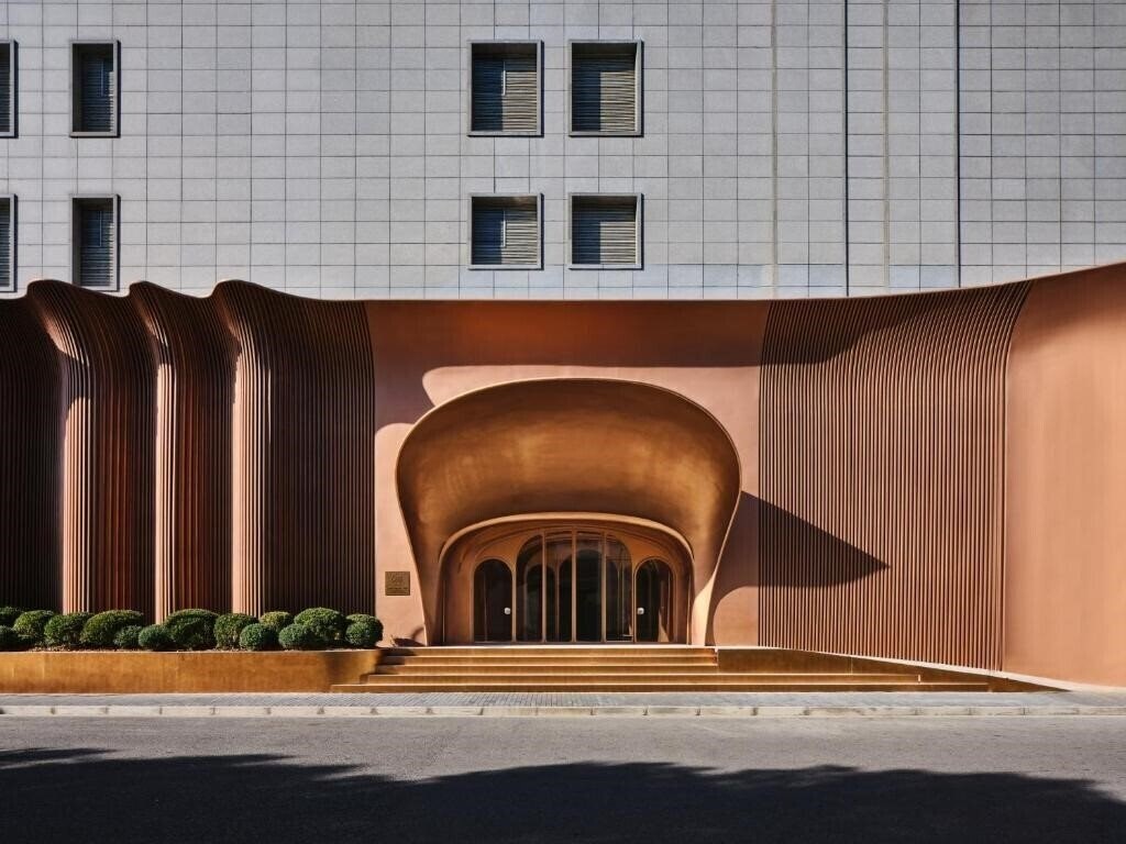 Отель Blossom House Shanghai on The Bund 5*