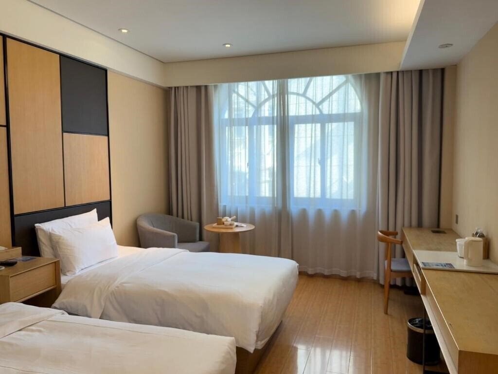 Фото Ji Hotel Shanghai Oriental Pearl Tower 3*
