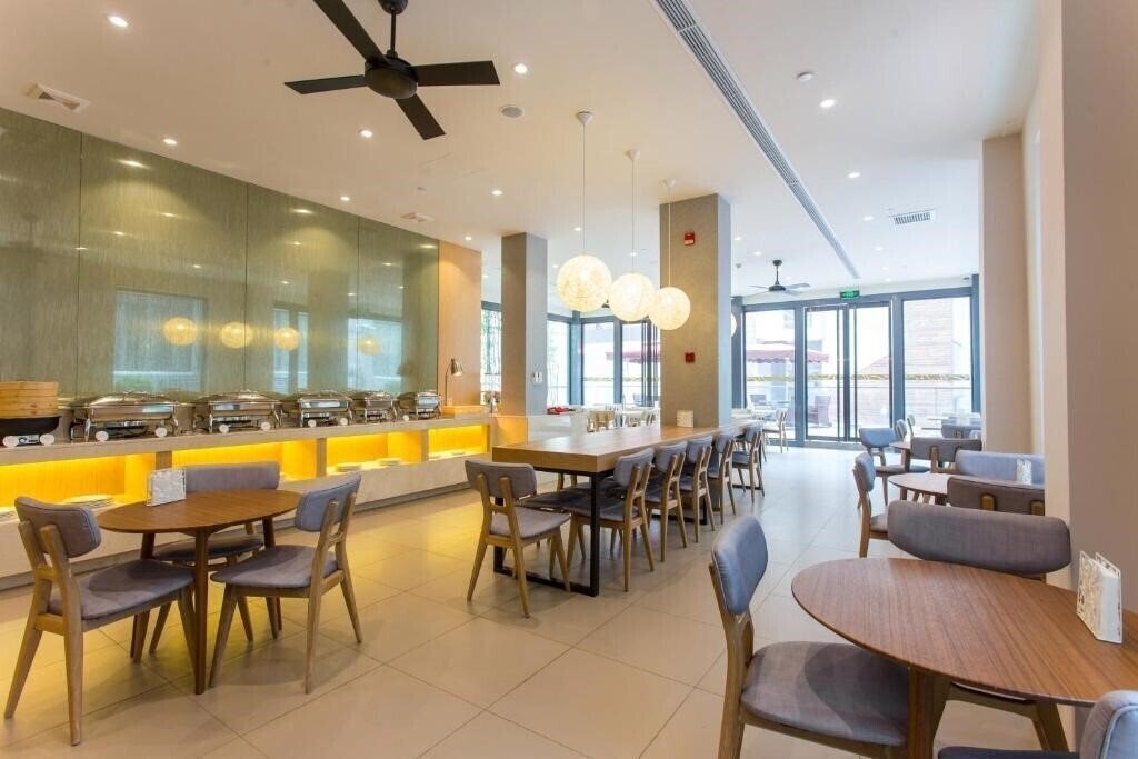 Изображение Ji Hotel Shanghai Oriental Pearl Tower 3*