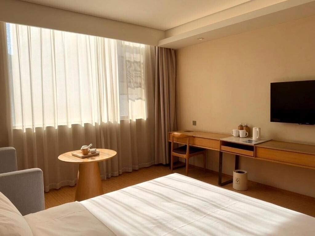 Картинка Ji Hotel Shanghai Oriental Pearl Tower 3*