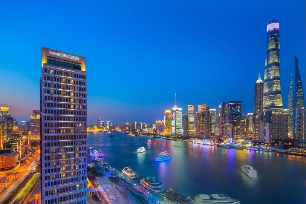 Отель Hotel Indigo Shanghai On The Bund by IHG 5*