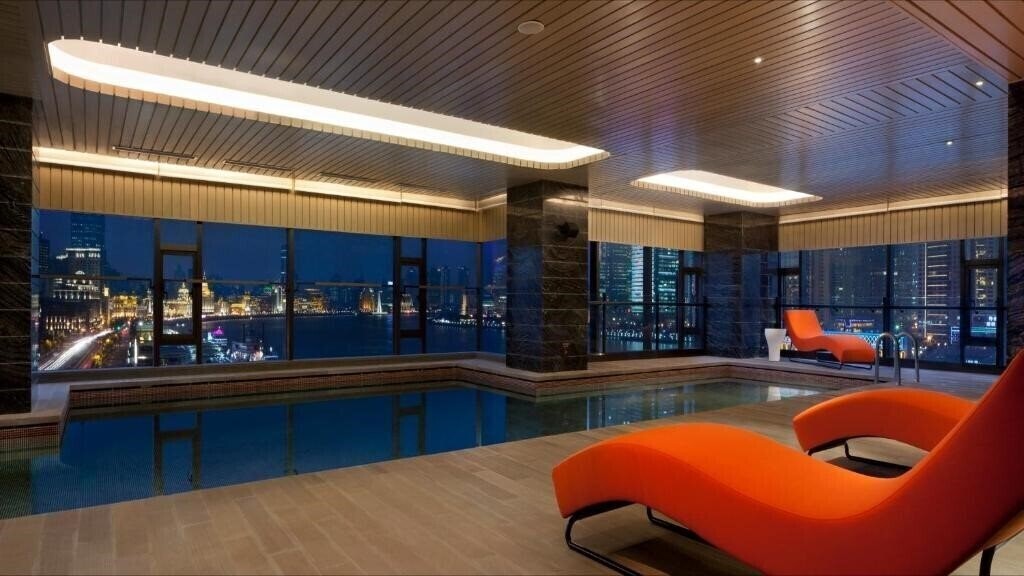 Фото Hotel Indigo Shanghai On The Bund by IHG 5*
