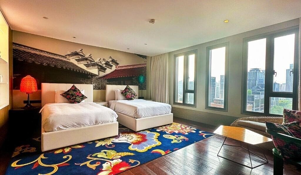 Фотография Hotel Indigo Shanghai On The Bund by IHG 5*