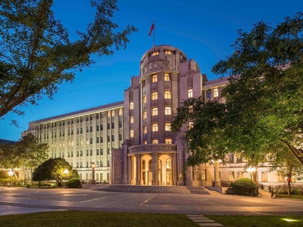 Отель Sofitel Legend People's Grand Hotel Xi'an 5*