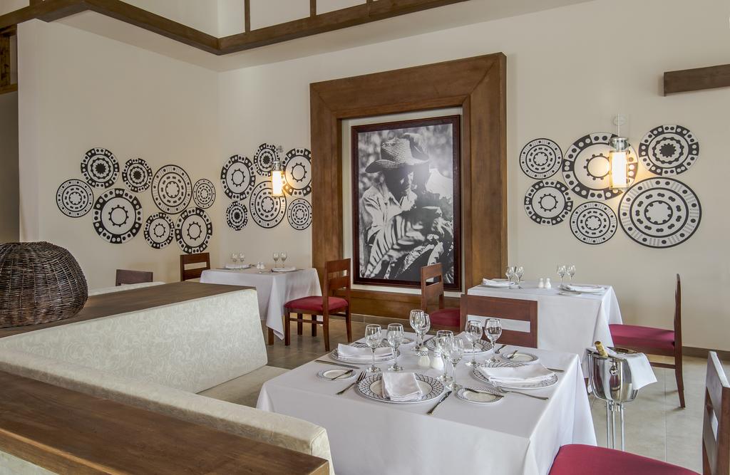 Картинка Melia Jardines Del Rey 5*