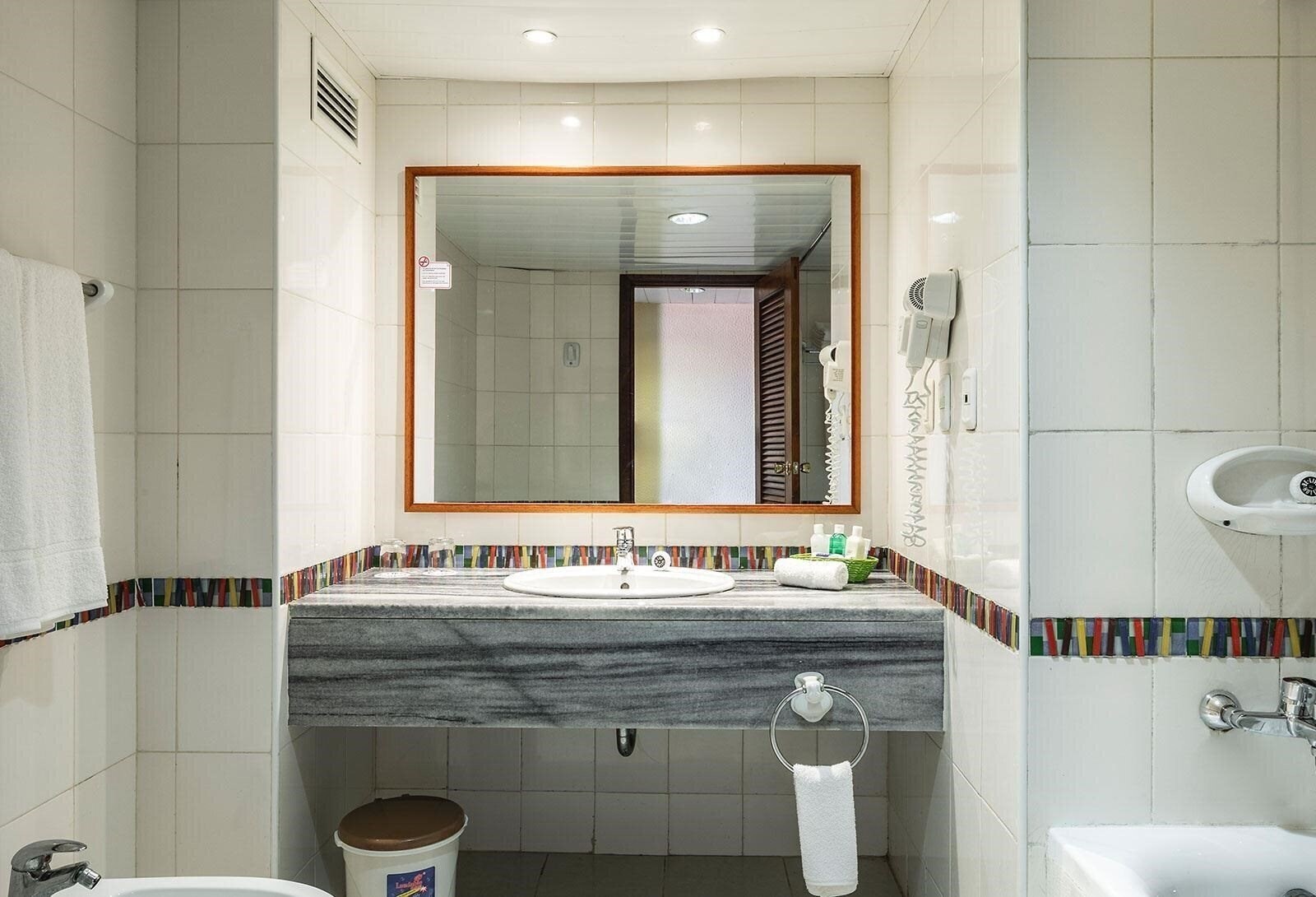 Los Cactus 4* суреті