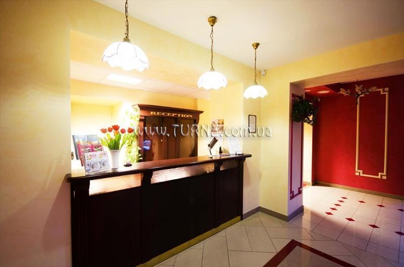 Отель Hotel Apalenis 2*