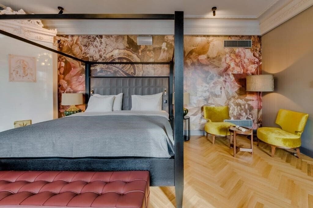 Фото Grand Poet Hotel By Semarah 5*