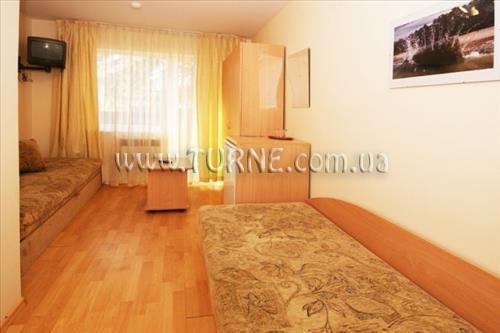 Hotel Egliu Paunksme 3* қонақ үйі