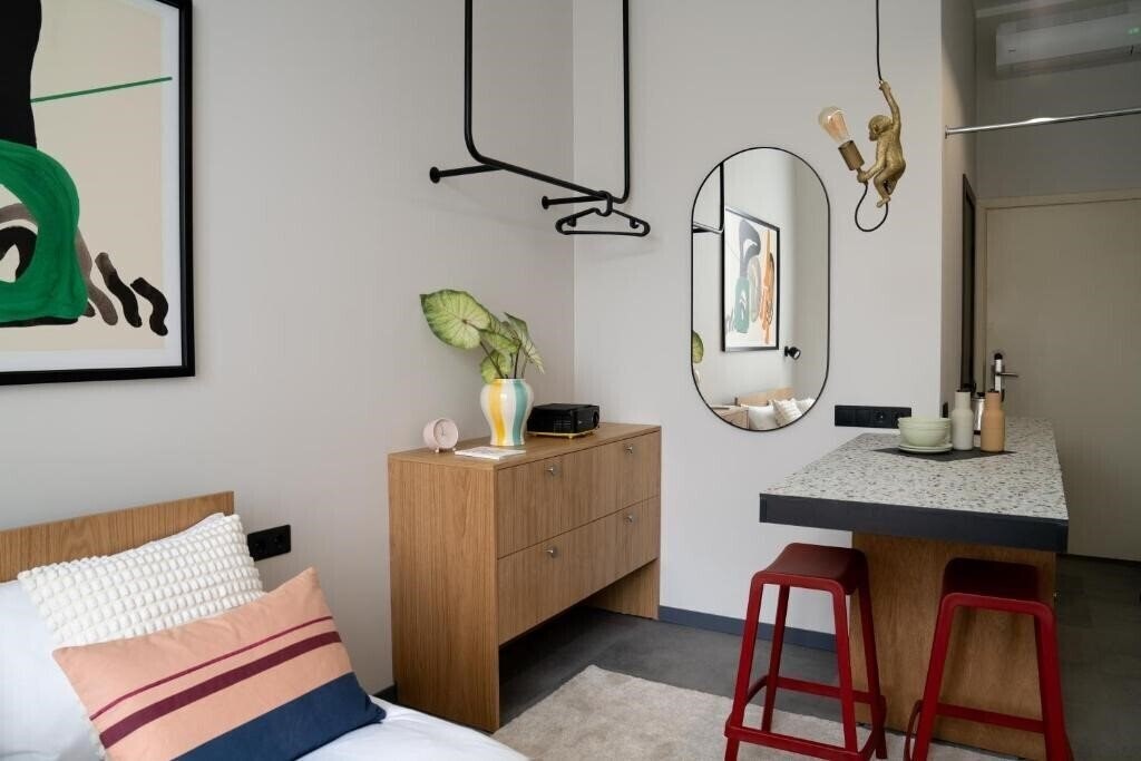 Изображение Corner 2*