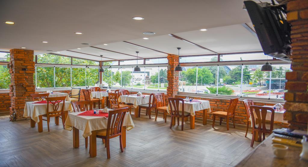 Фото Super 8 Hotel 3*