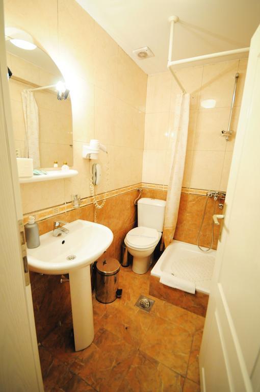 Vip Hotel 3* суреті