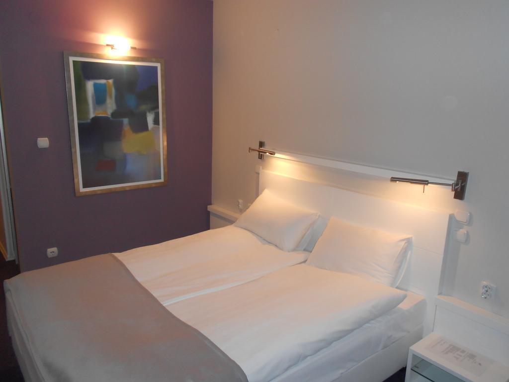 Картинка Leonardo 3*