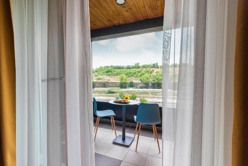 Фотография Next Door Park 4*