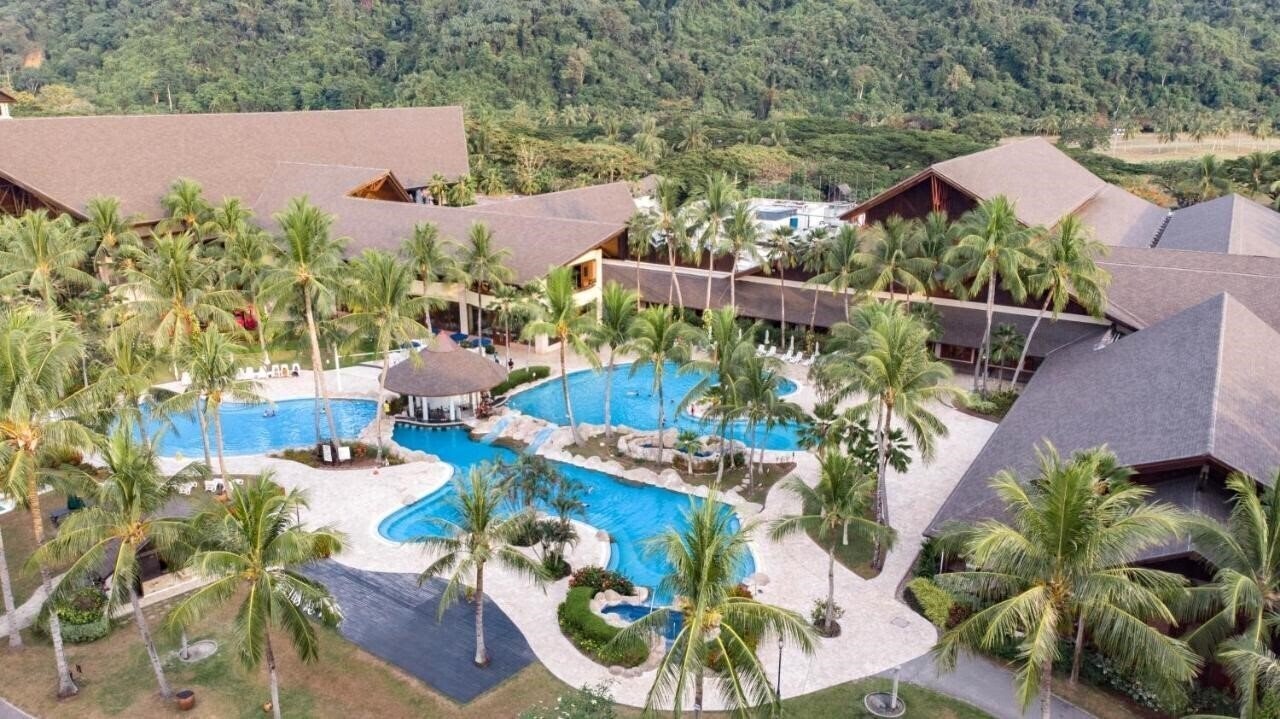 Отель Nexus Resort & SPA Karambunai 5*