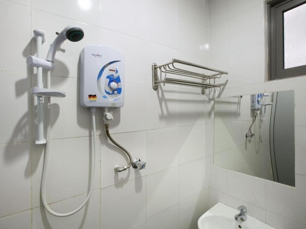 Фотография Ev World Hotel Sg Besi 2*