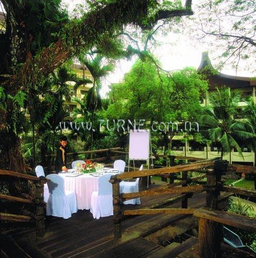 Shangri-La 5* фотосуреті