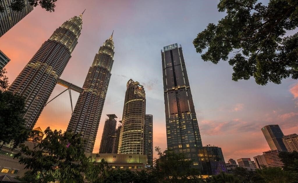 Отель Four Seasons Kuala Lumpur 5*