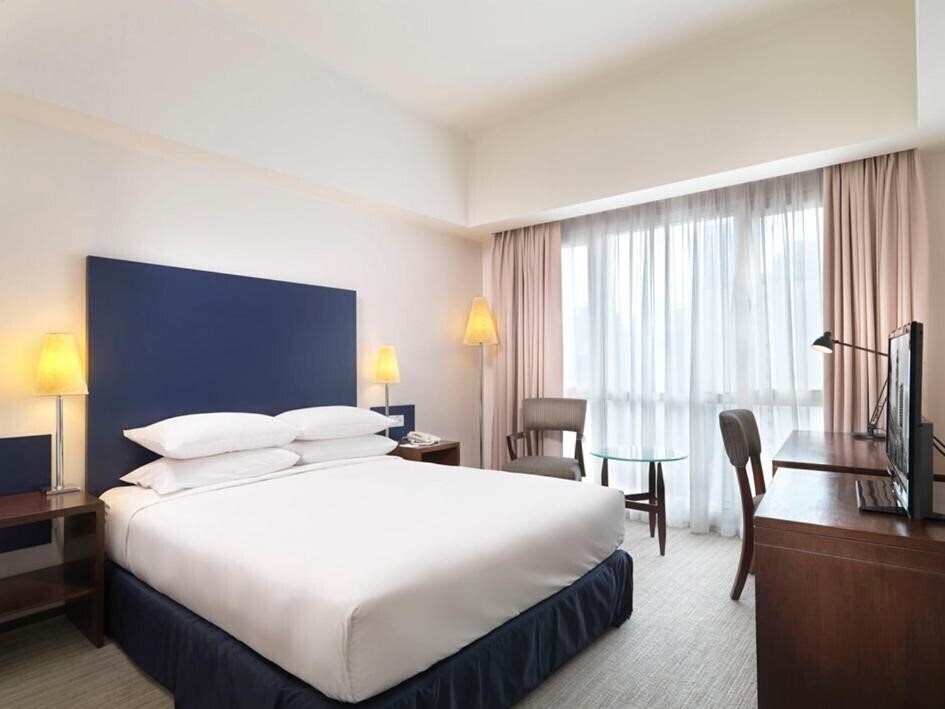 Фото Capitol Hotel 3*